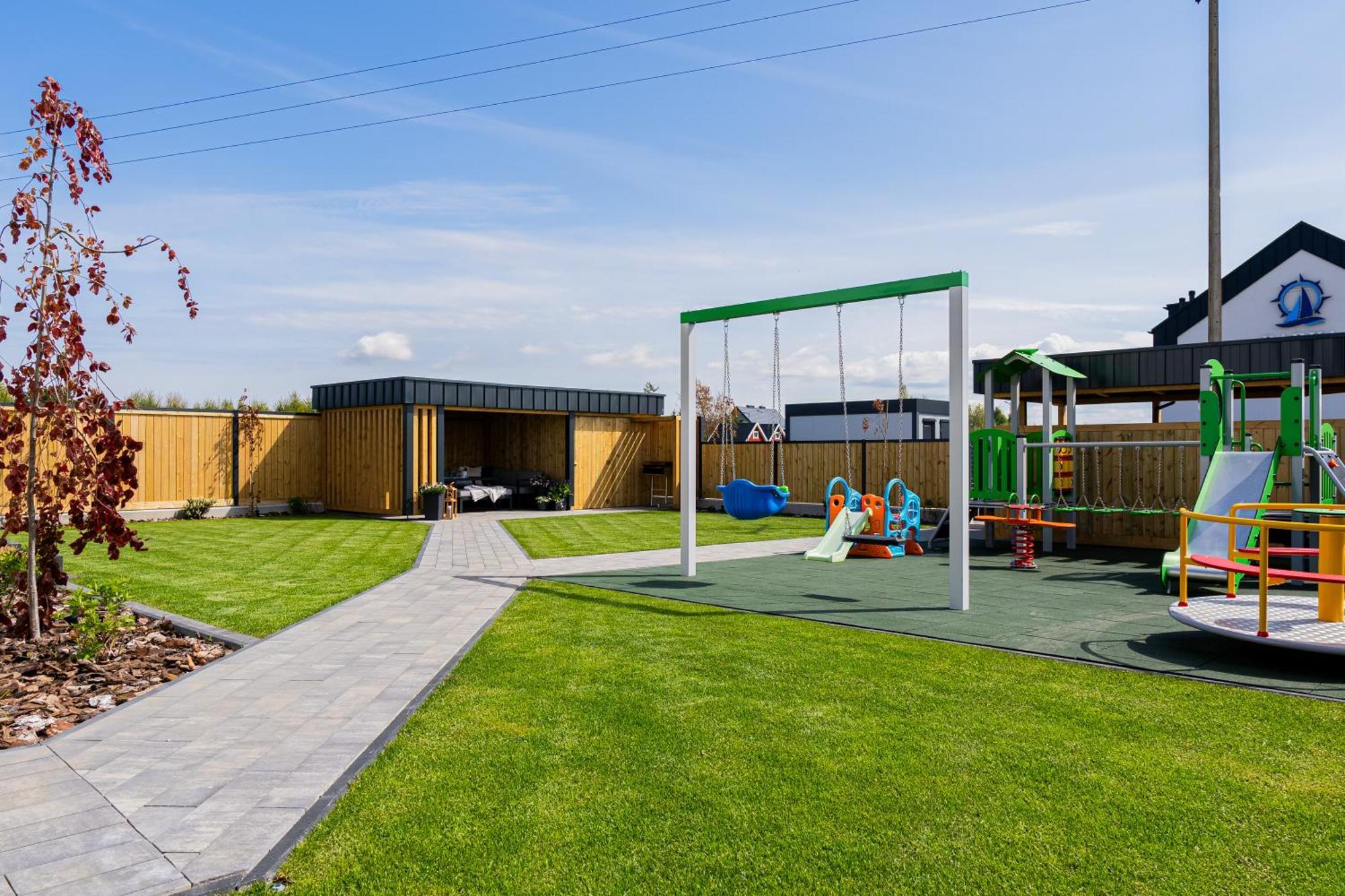 Barka - Apartamenty Premium Oraz Pokoje Blisko Plazy Karwia Exterior foto