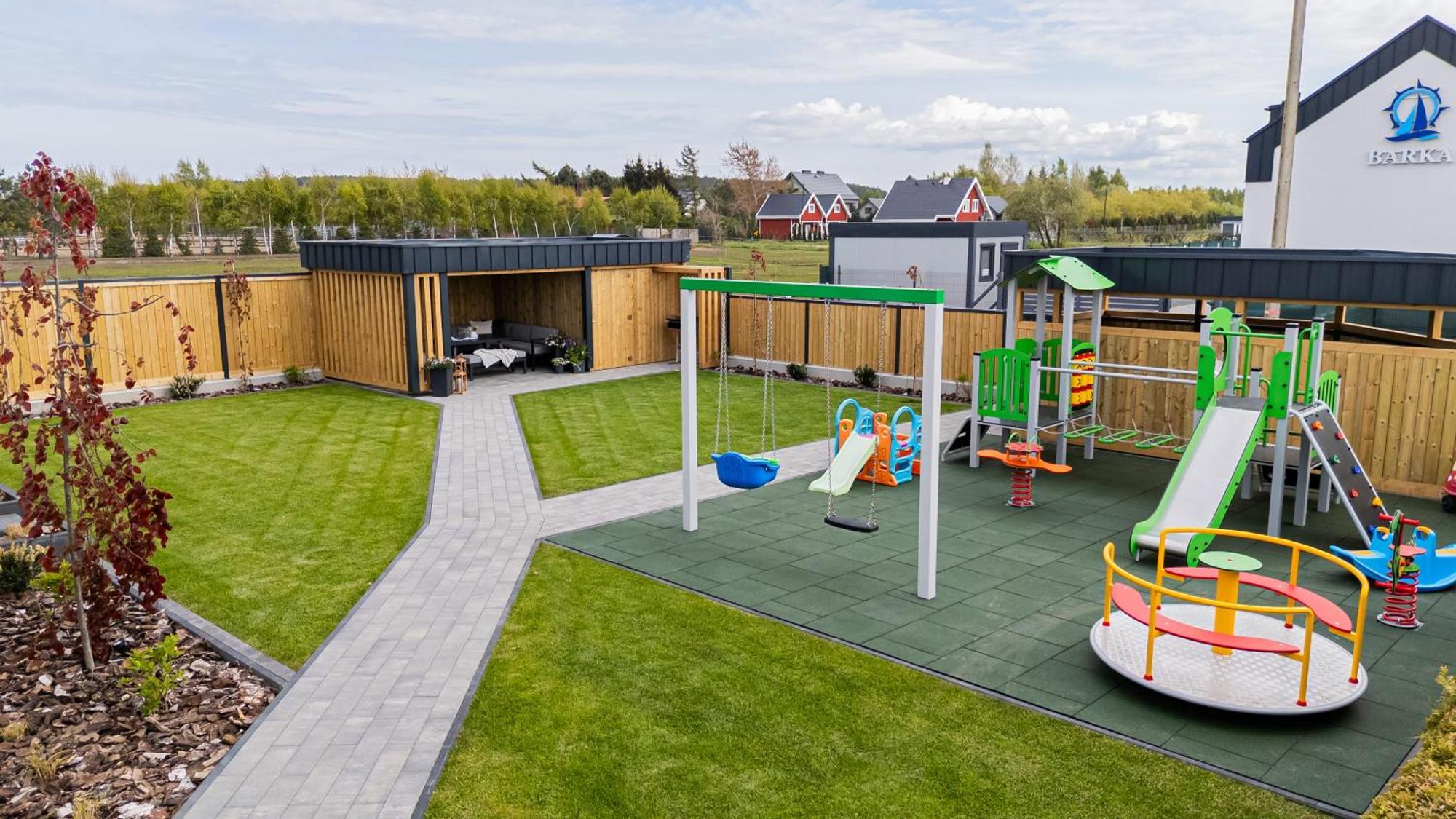 Barka - Apartamenty Premium Oraz Pokoje Blisko Plazy Karwia Exterior foto